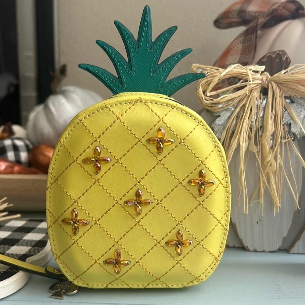 NWT Kate Spade pineapple coin pouch